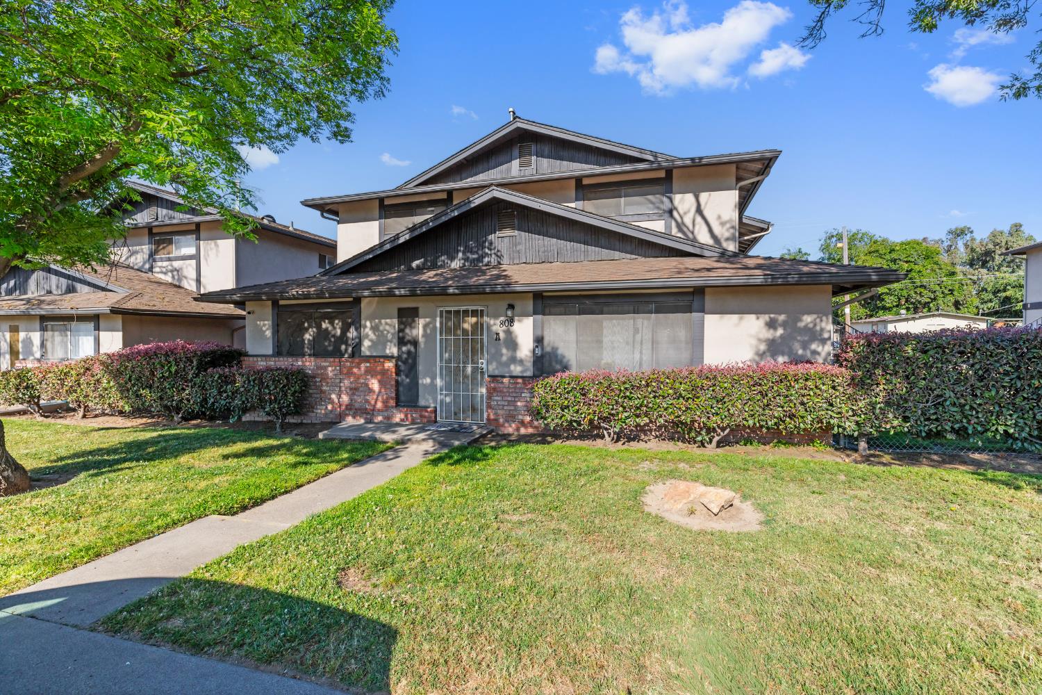 808 Sutter Ave, Modesto, CA 95351