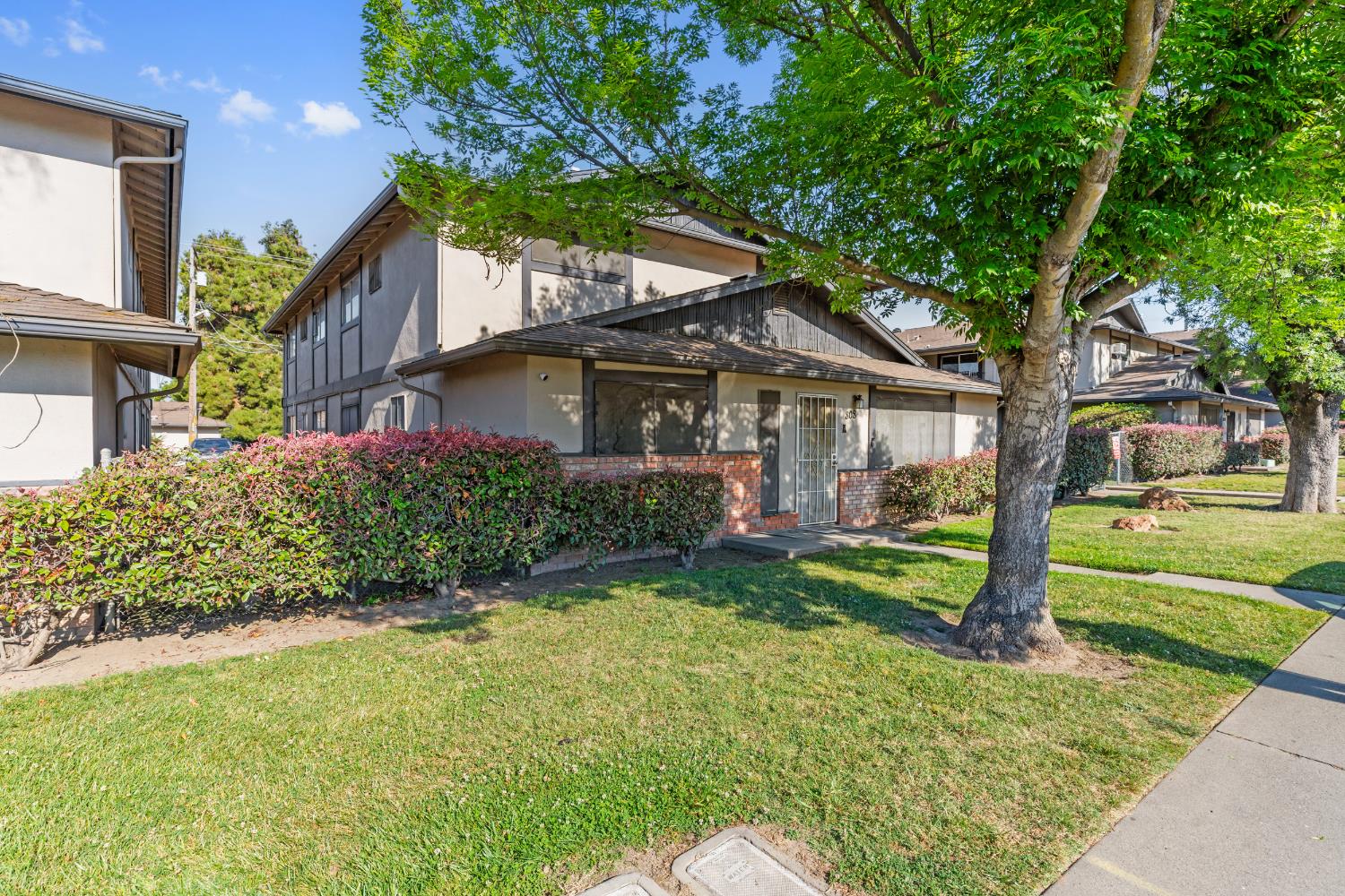 808 Sutter Ave, Modesto, CA 95351