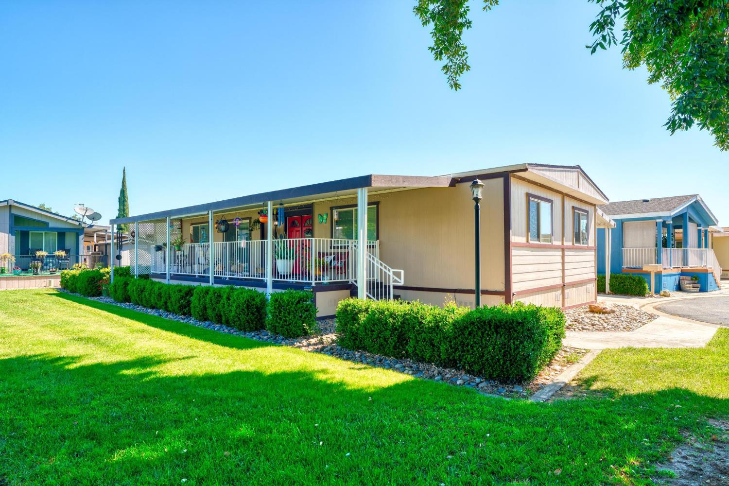 2841 Fowler Rd #111, Ceres, CA 95307