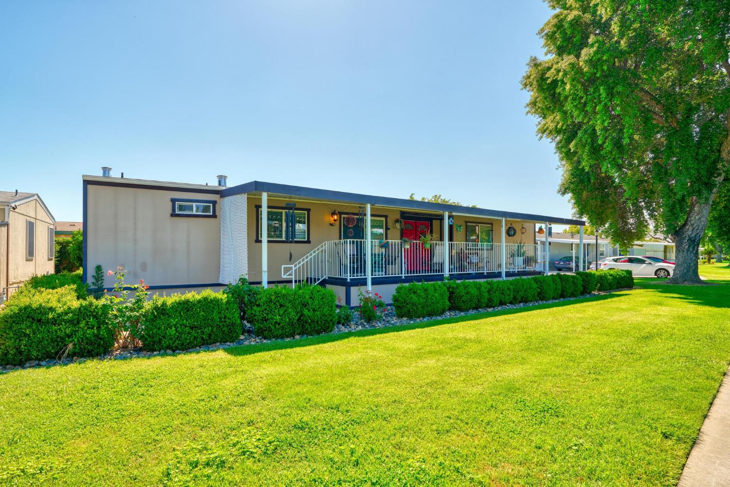 2841 Fowler Rd #111, Ceres, CA 95307