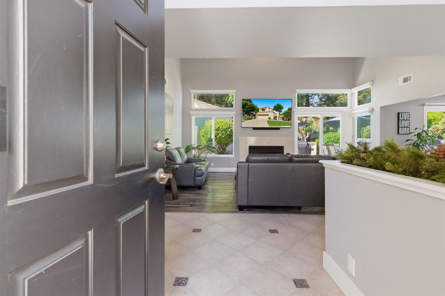 1009 Copper Lake Ct, Modesto, CA 95355