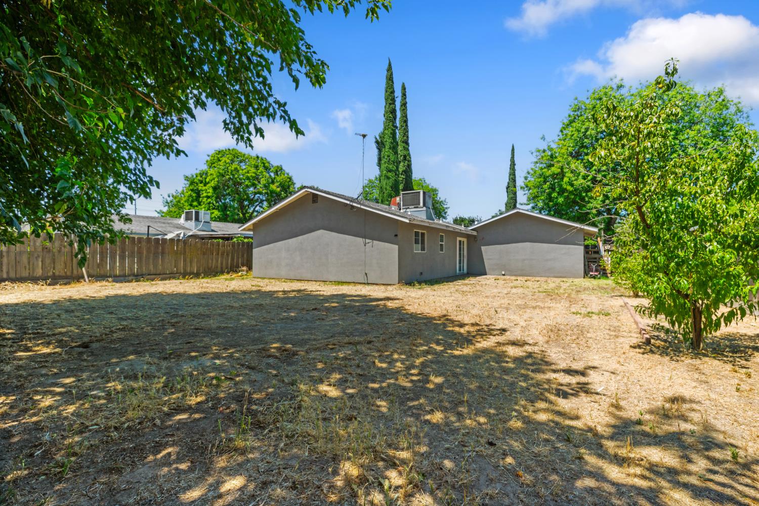 1816 Norman Way, Modesto, CA 95350