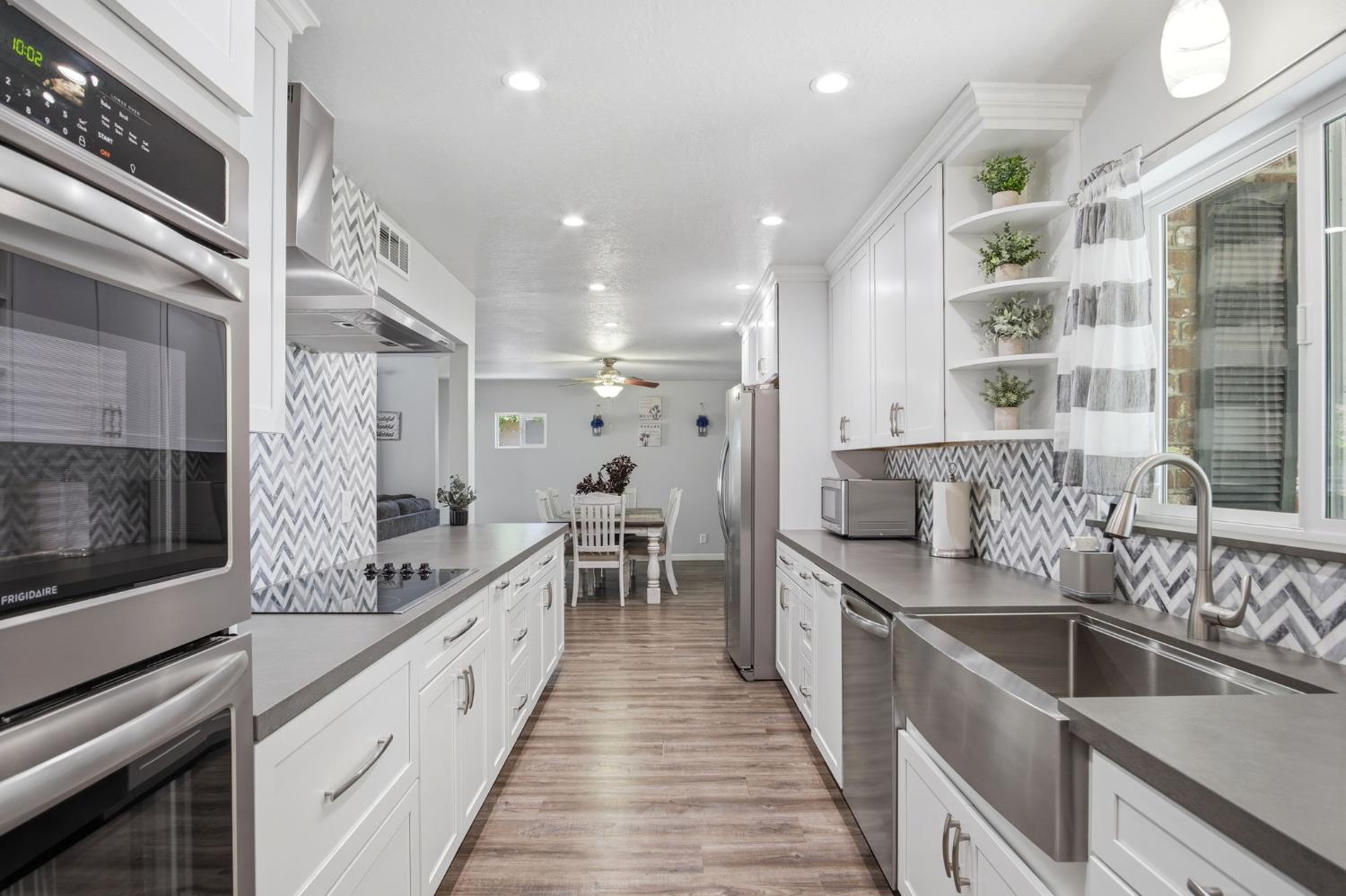 1511 Lorry Ave, Modesto, CA 95355