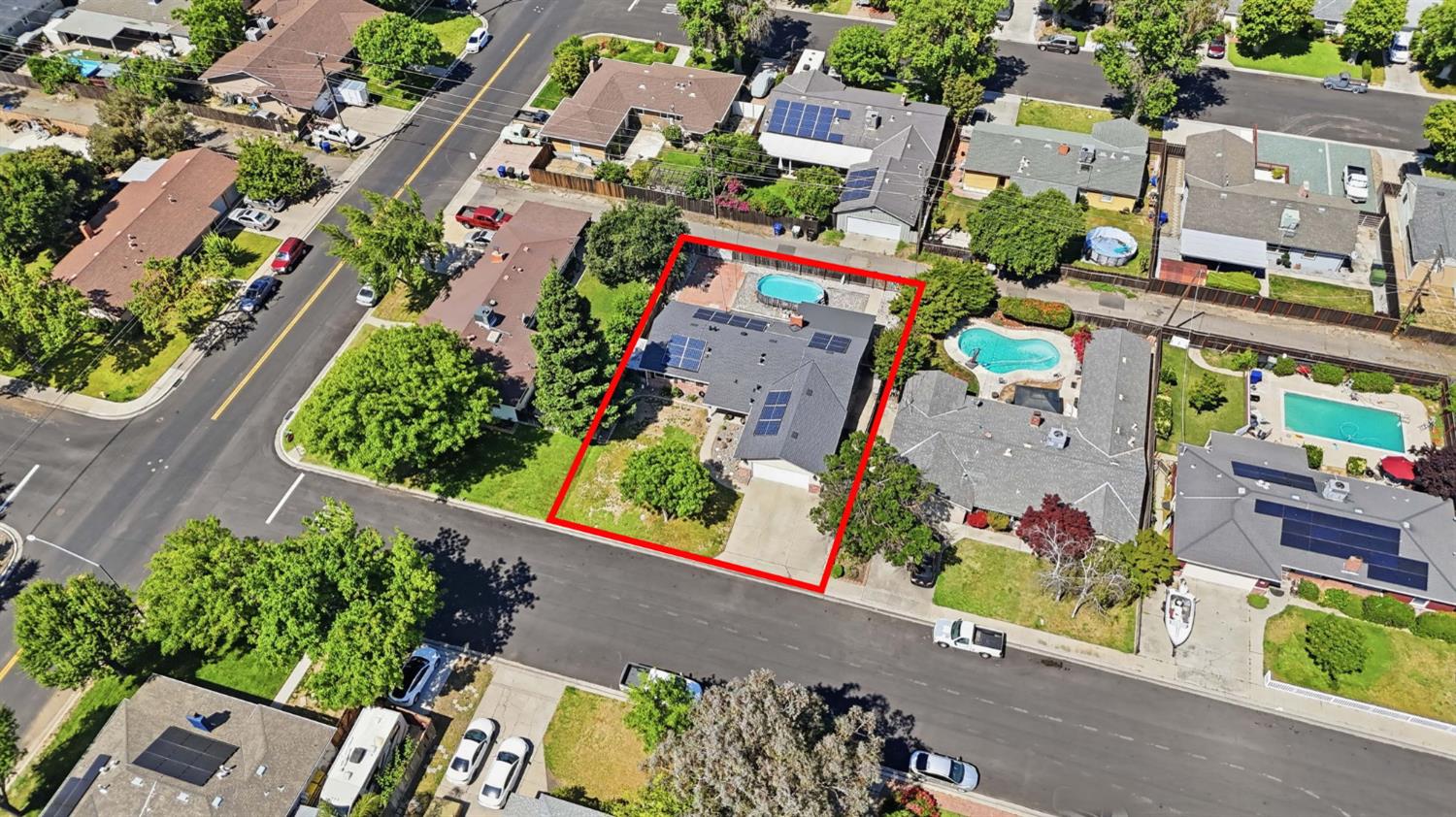 1511 Lorry Ave, Modesto, CA 95355