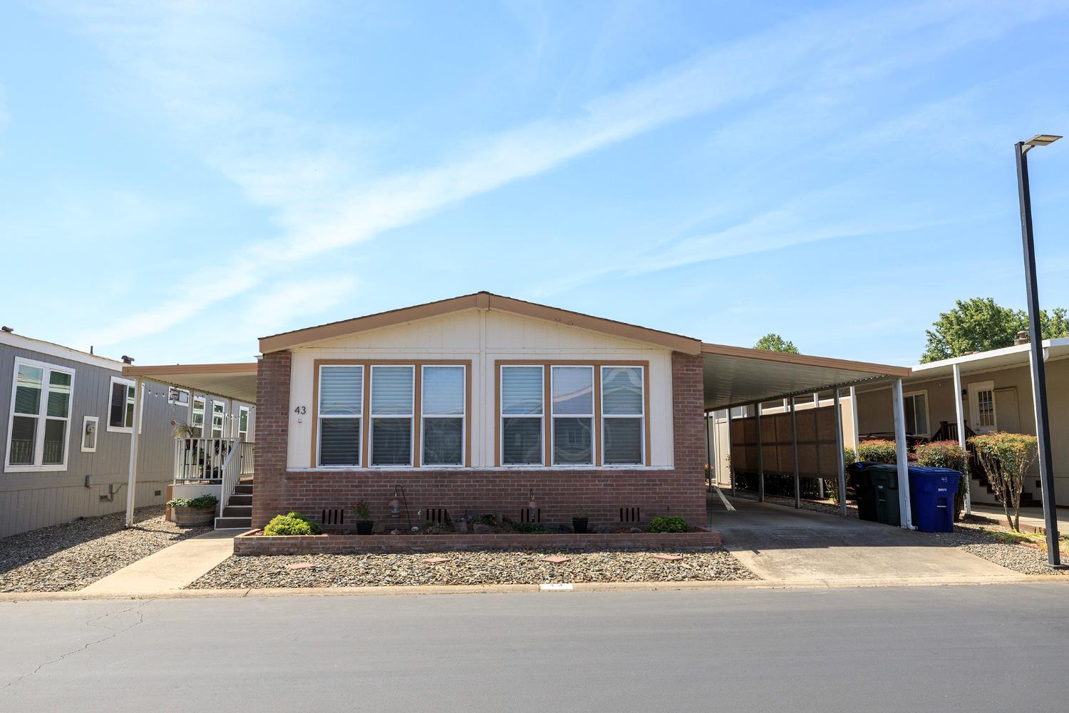 1500 Held Dr #43, Modesto, CA 95355