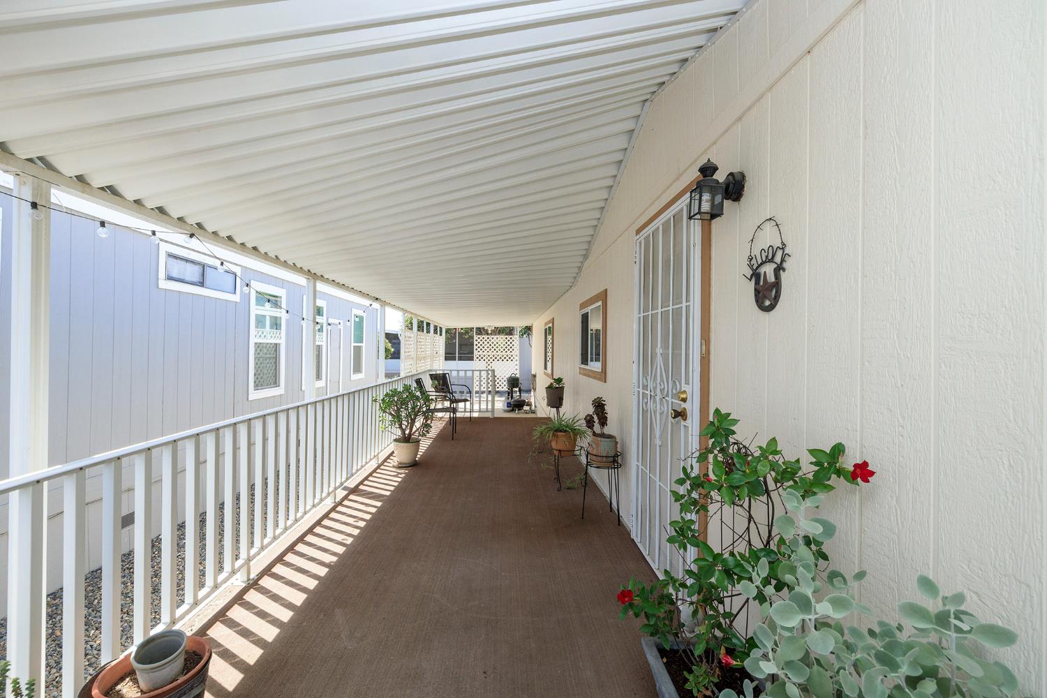 1500 Held Dr #43, Modesto, CA 95355
