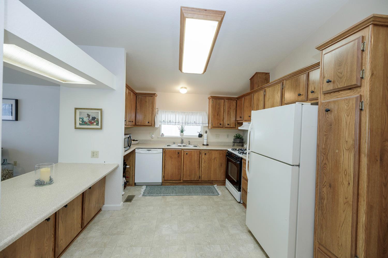 1500 Held Dr #43, Modesto, CA 95355