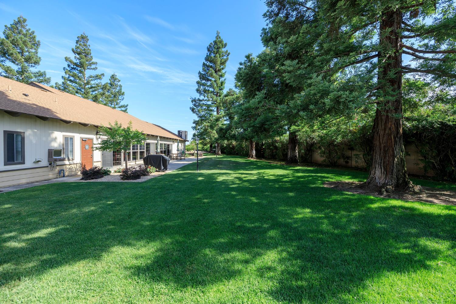 1500 Held Dr #43, Modesto, CA 95355