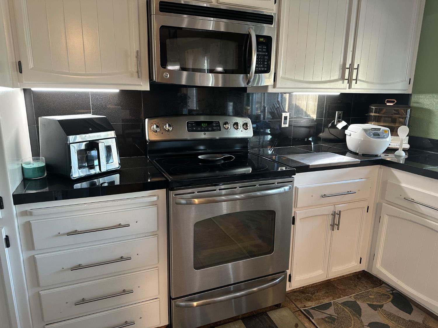 1532 Carlisle Ave, Modesto, CA 95356