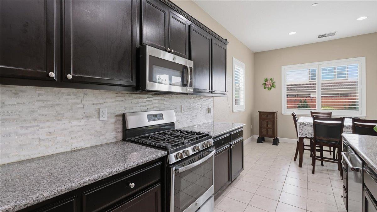 1958 Southwell Pl, Manteca, CA 95337