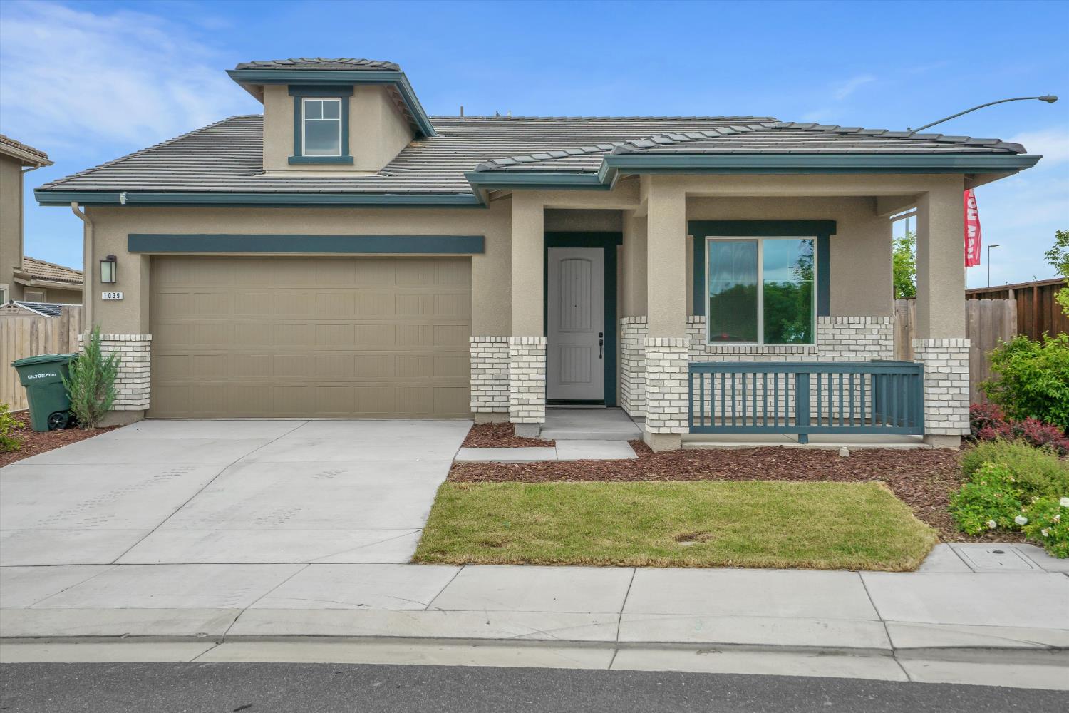 1039 Longview Dr, Oakdale, CA 95361