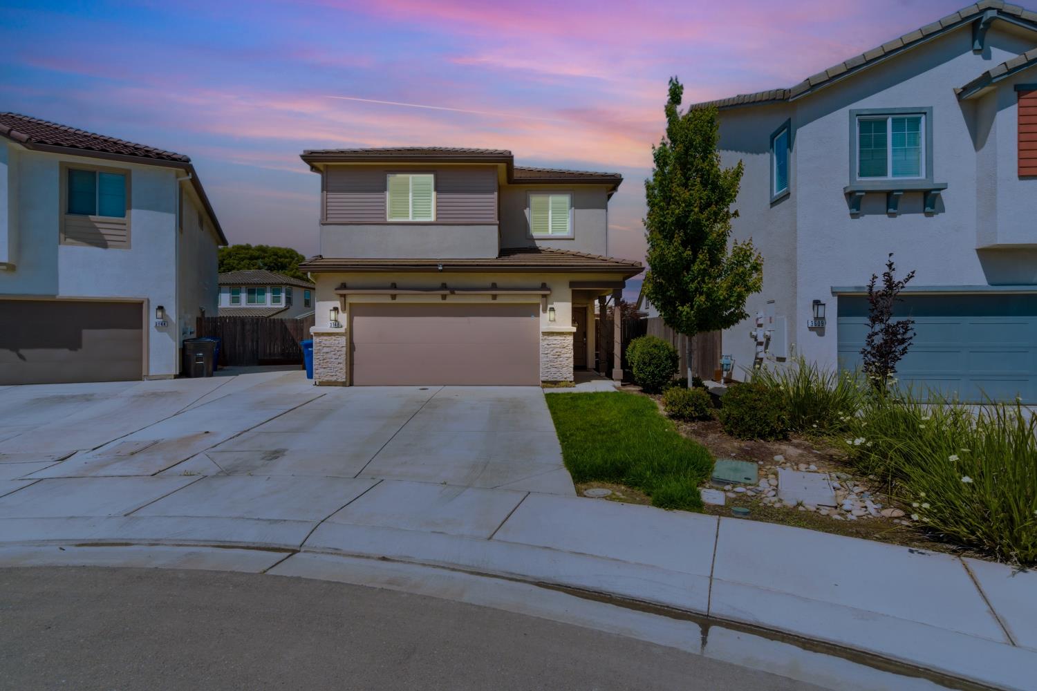 3148 Landmark Cir, Modesto, CA 95356