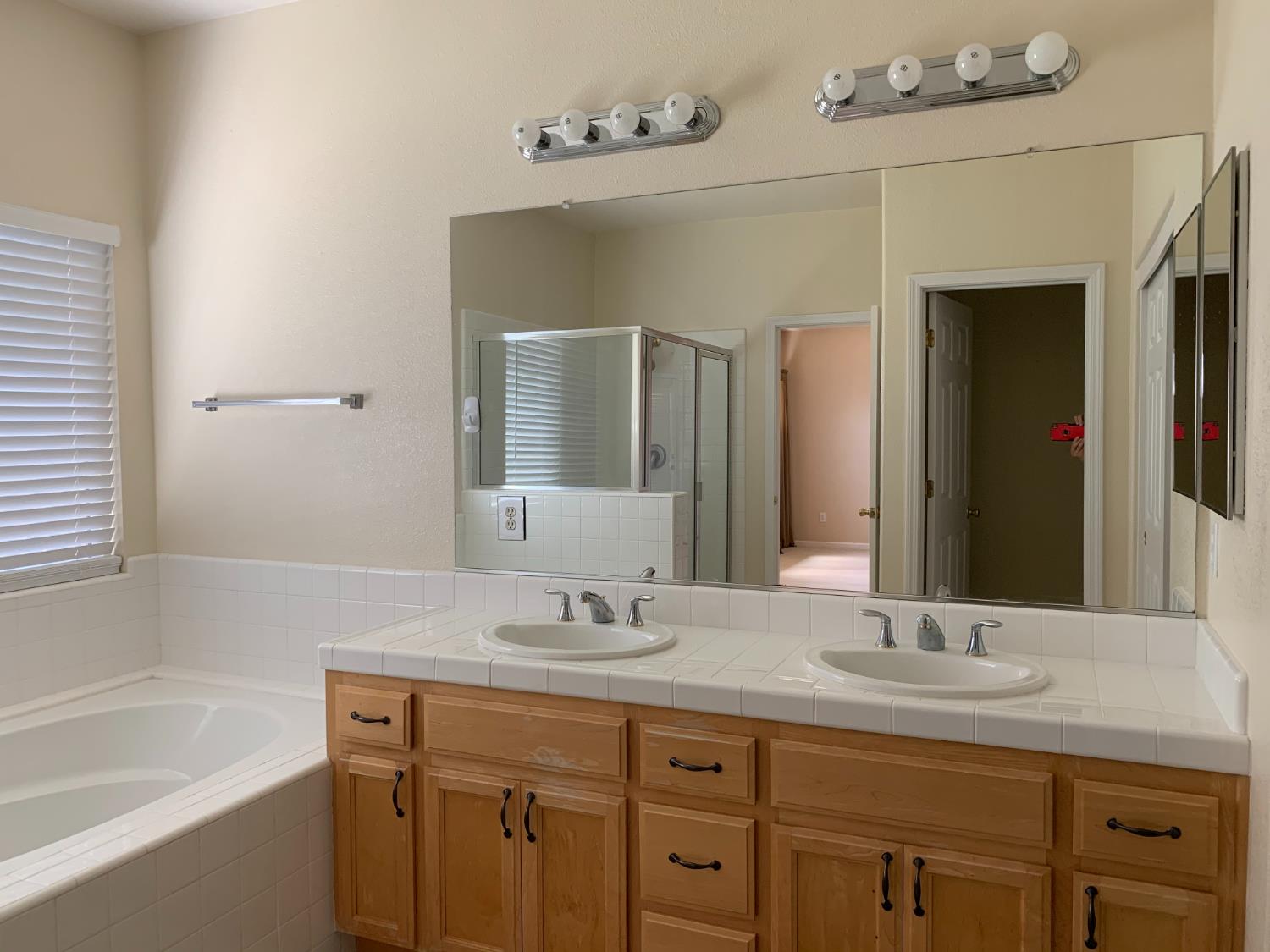 3532 Lauding Way, Modesto, CA 95355