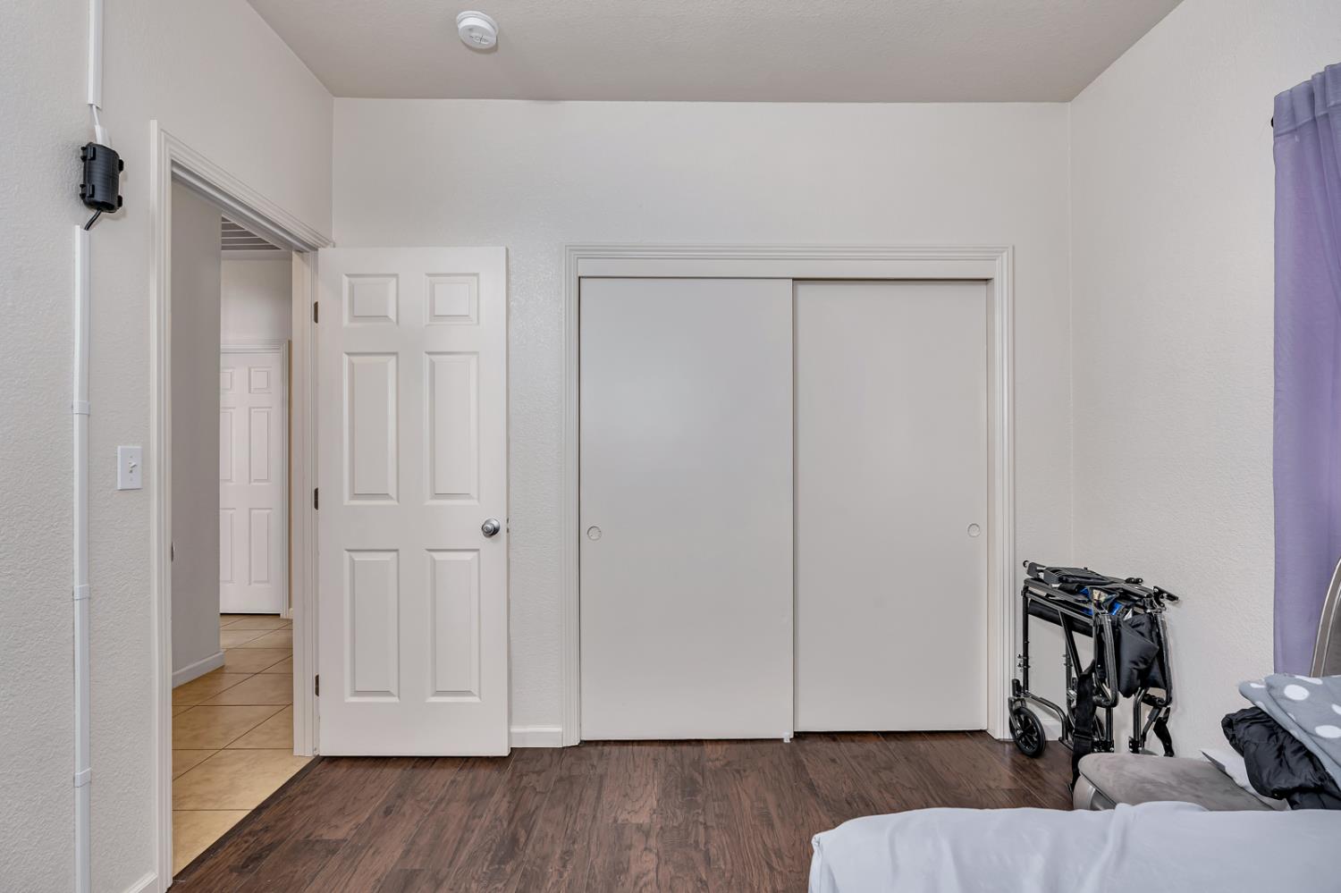 1700 San Simeone Way, Los Banos, CA 93635
