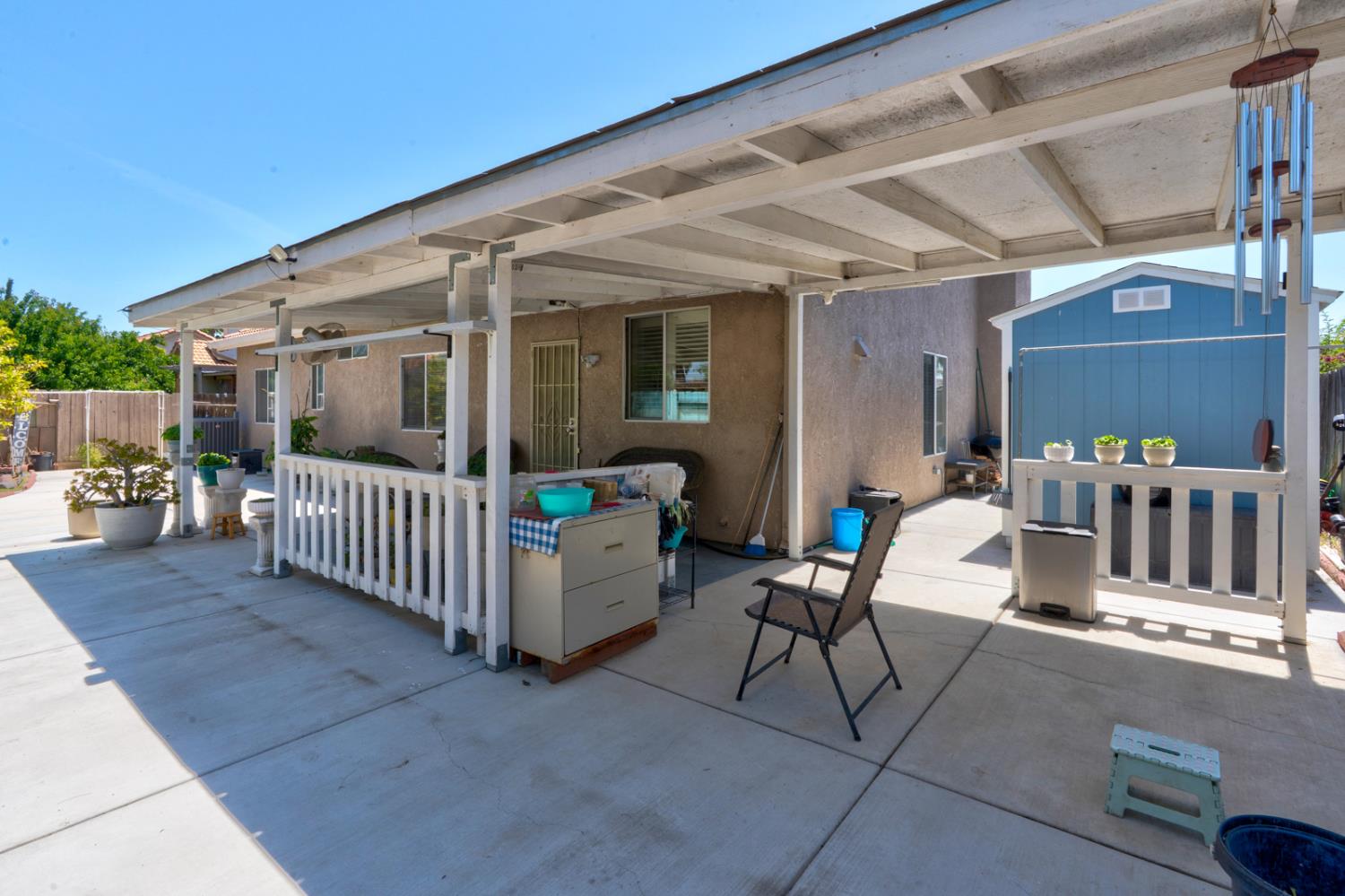 1700 San Simeone Way, Los Banos, CA 93635