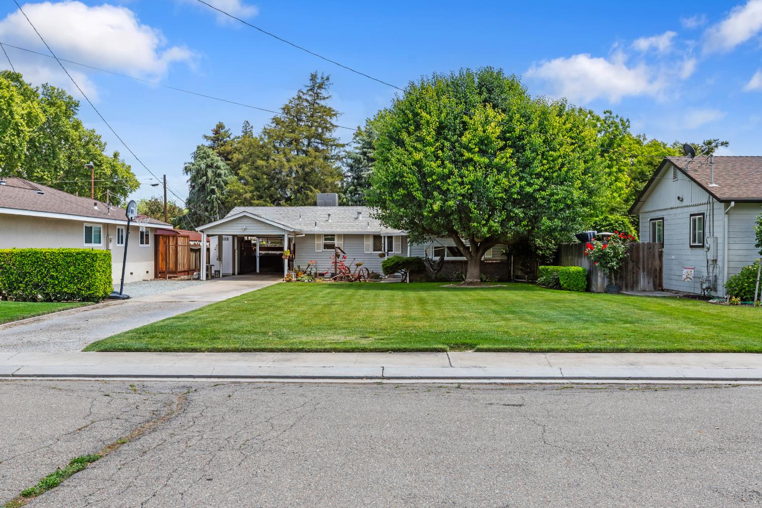 638 Orange Ave, Ripon, CA 95366