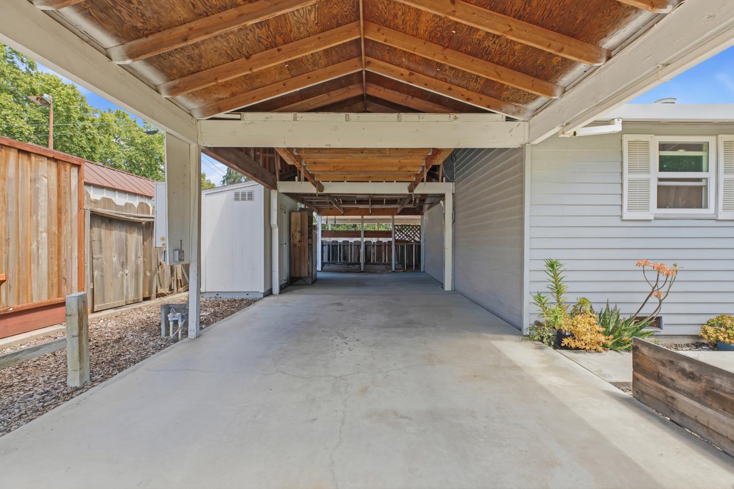 638 Orange Ave, Ripon, CA 95366