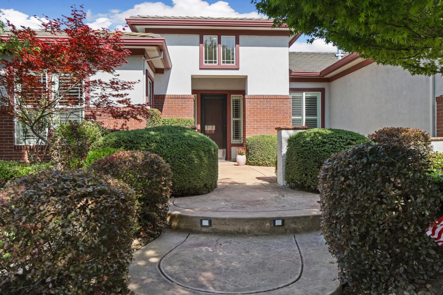 2424 Ashbridge Ln, Manteca, CA 95336