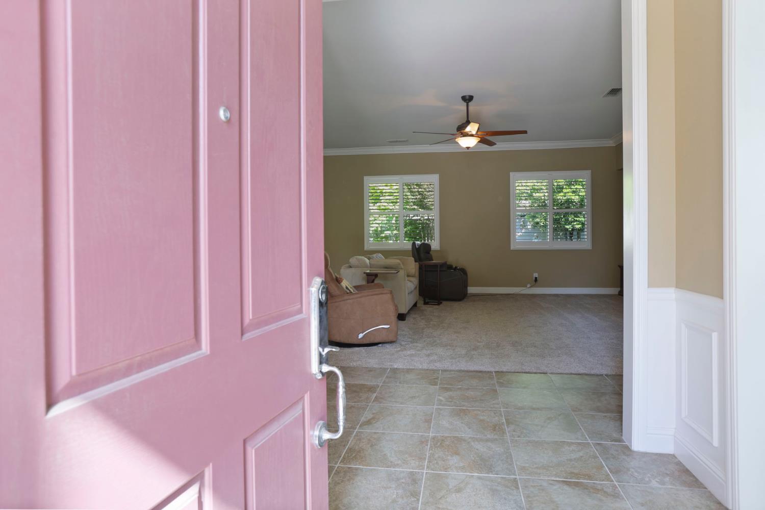 2424 Ashbridge Ln, Manteca, CA 95336