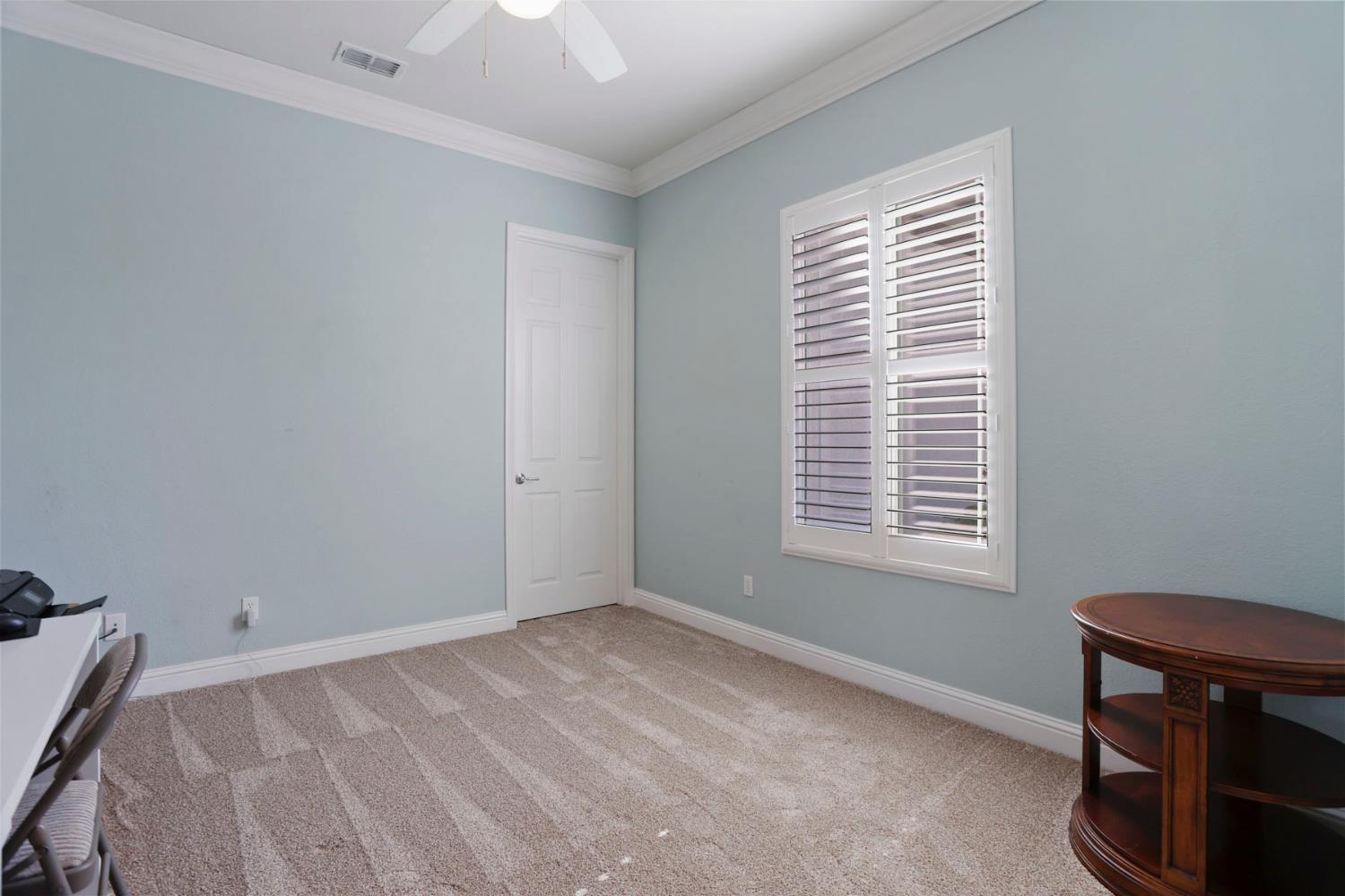 2424 Ashbridge Ln, Manteca, CA 95336