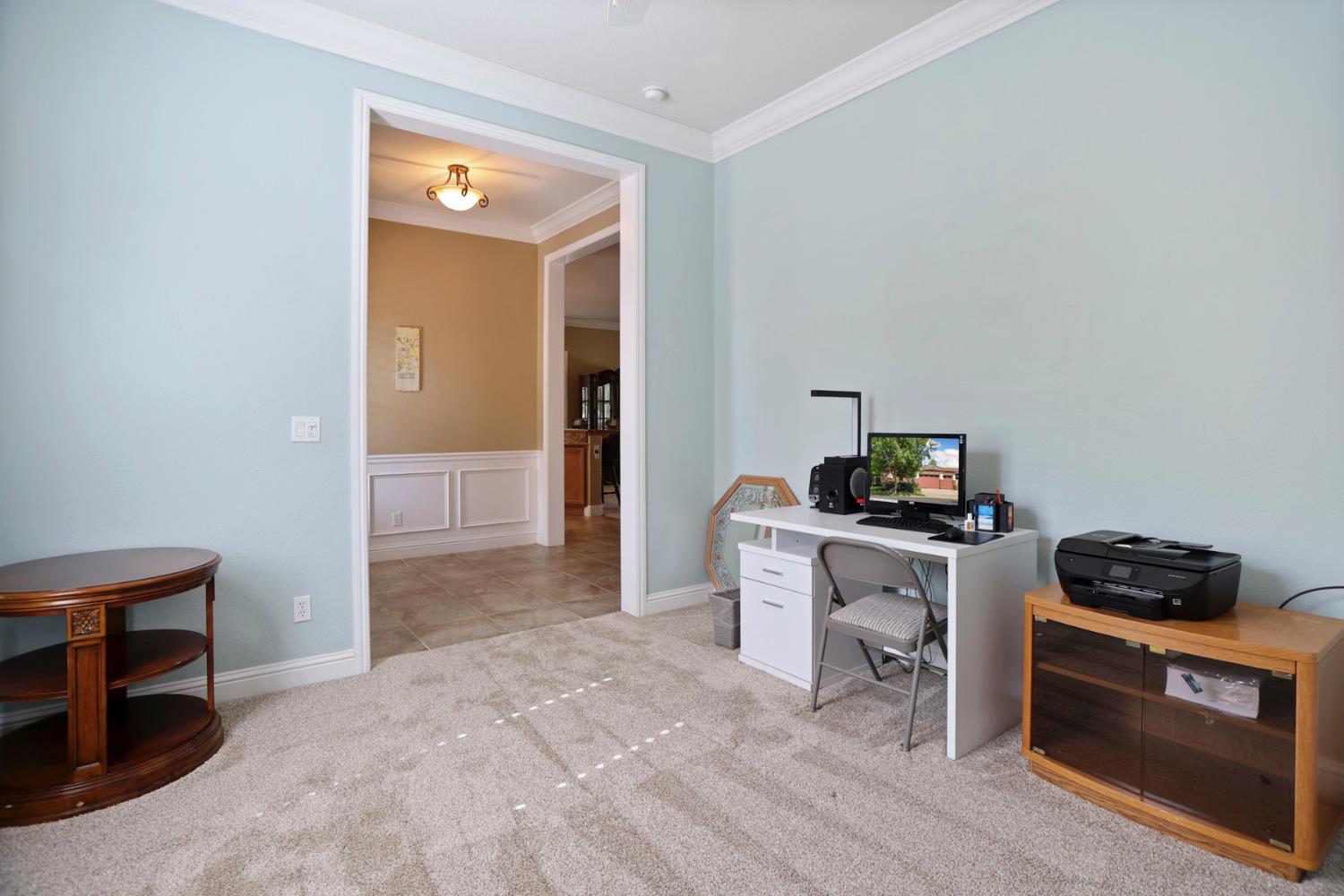 2424 Ashbridge Ln, Manteca, CA 95336