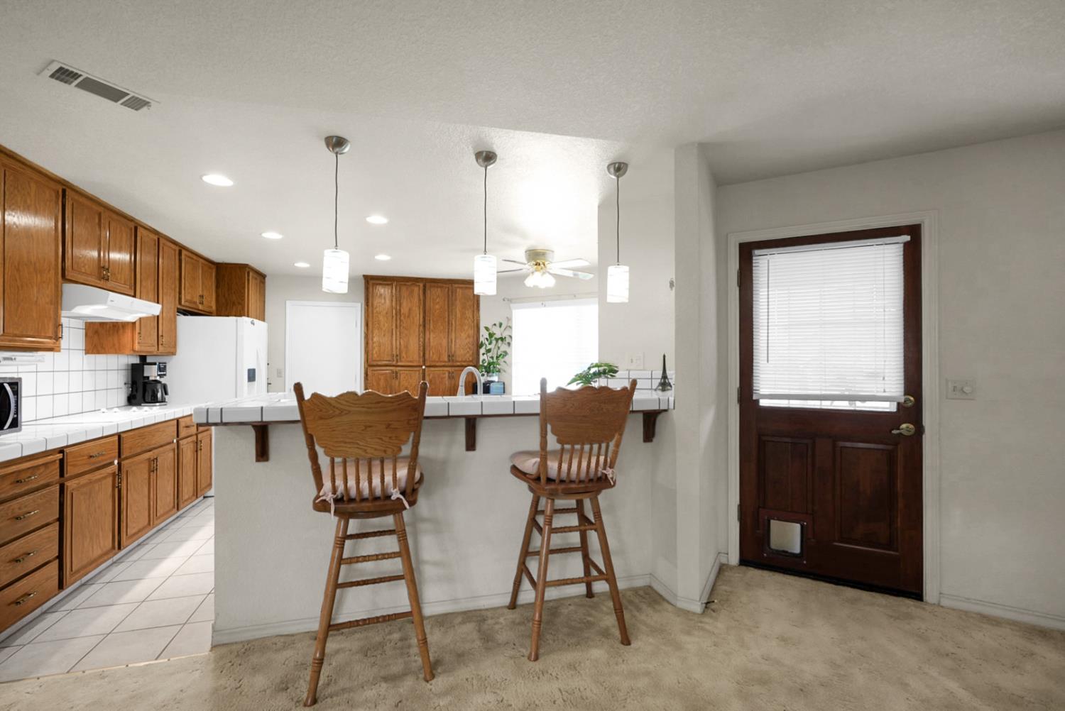 2195 Brigadoon Walk, Manteca, CA 95336