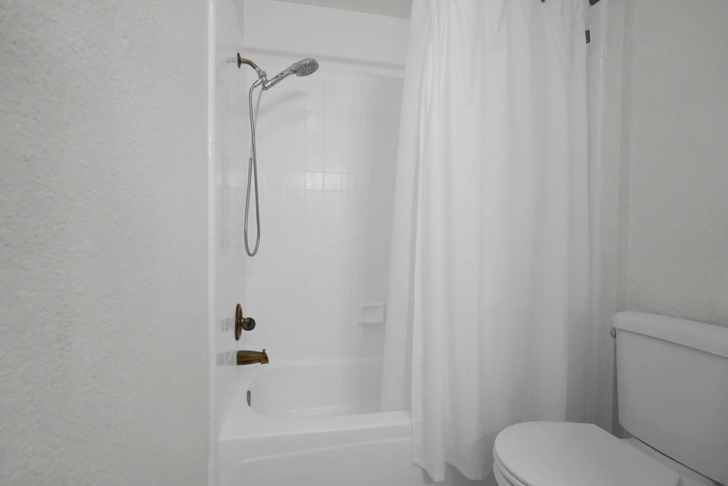 2195 Brigadoon Walk, Manteca, CA 95336