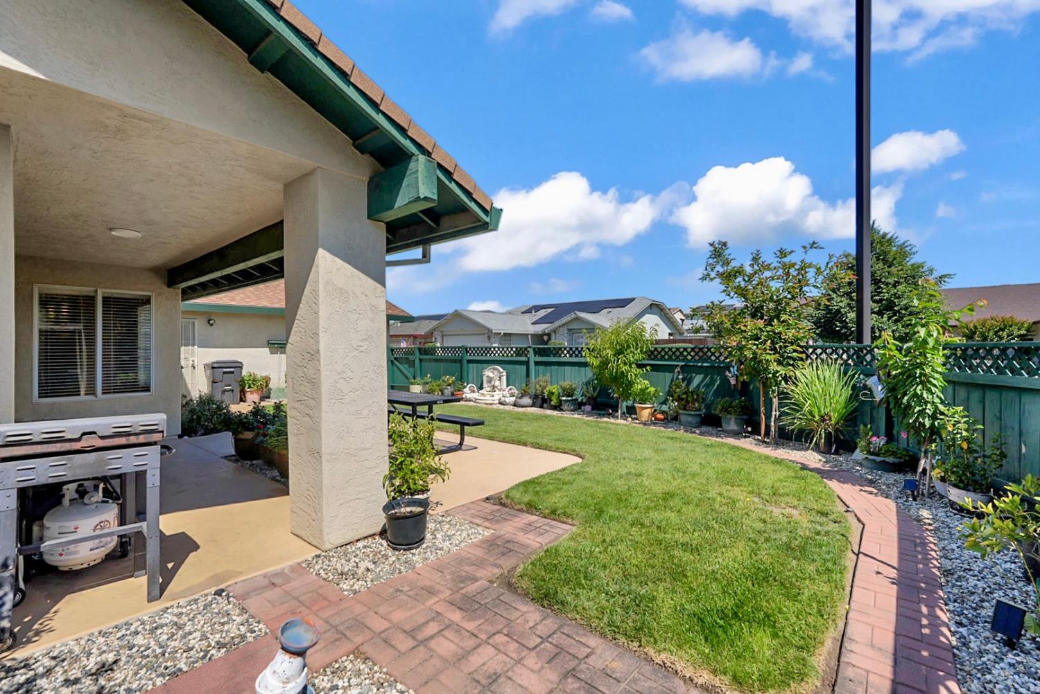 2195 Brigadoon Walk, Manteca, CA 95336