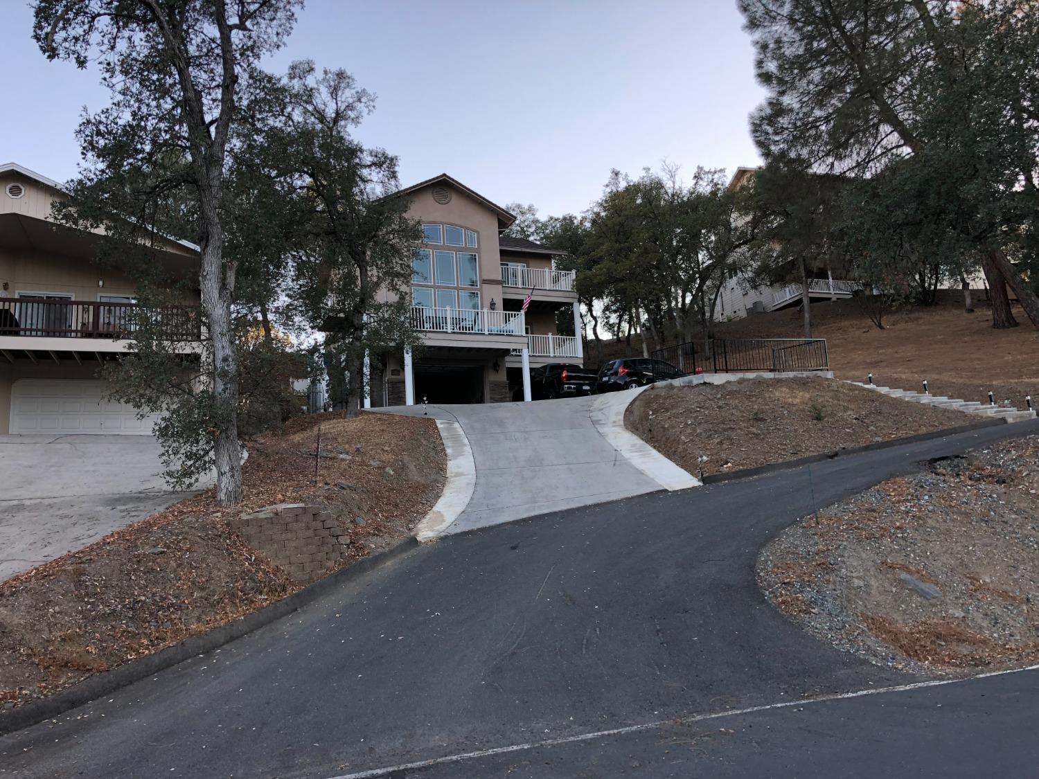 641 Bret Harte Dr, Copperopolis, CA 95228