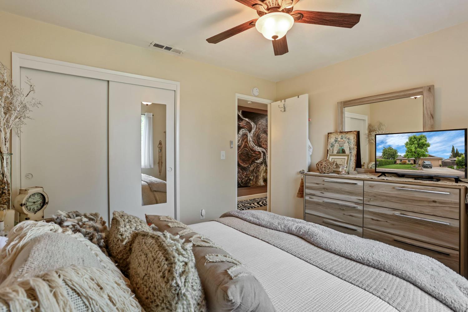 1400 Dalarna Way, Turlock, CA 95382