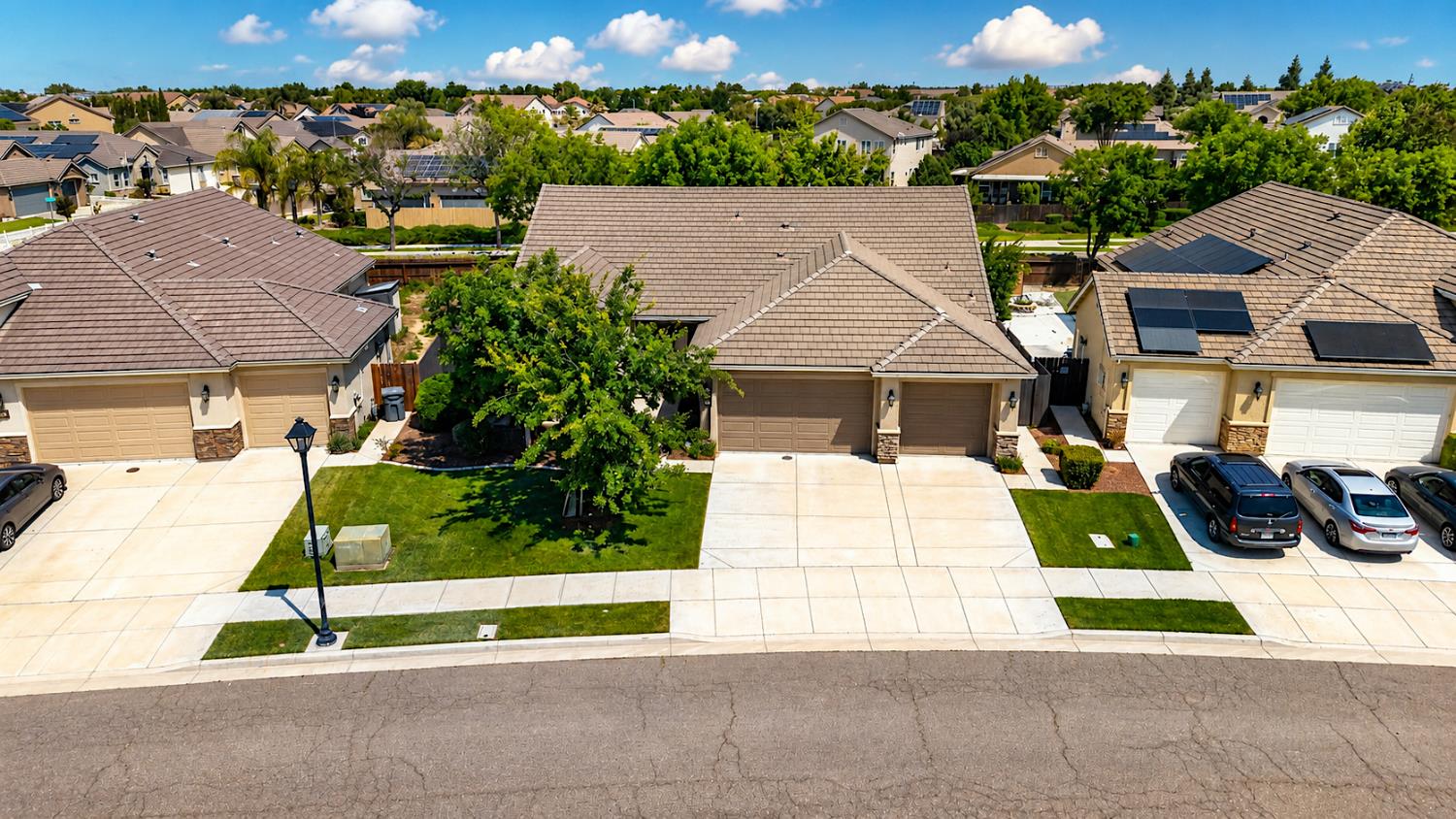 1176 Obsidian Ct, Los Banos, CA 93635