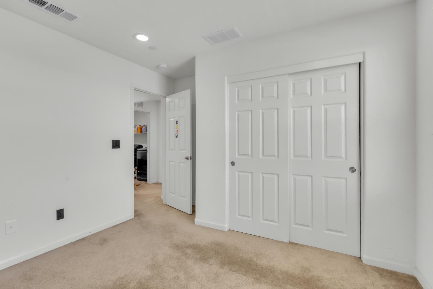 1807 W Woodward Ave, Manteca, CA 95337