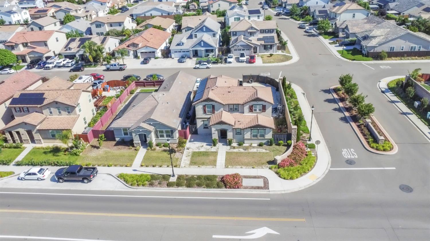 1807 W Woodward Ave, Manteca, CA 95337