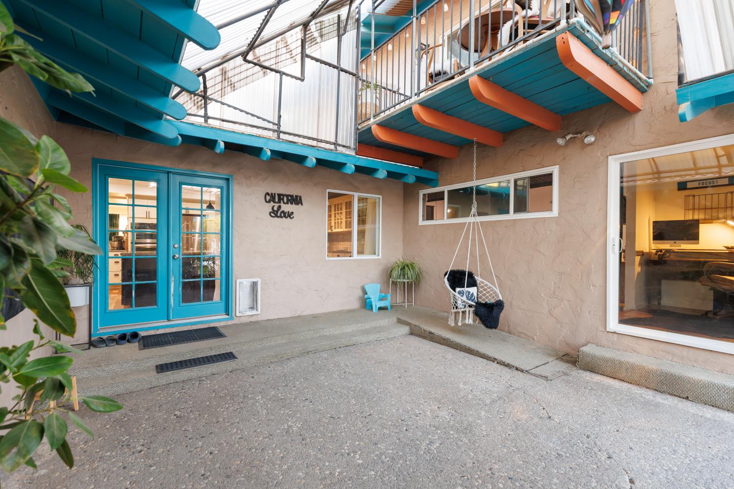 201 N 7th St, Patterson, CA 95363