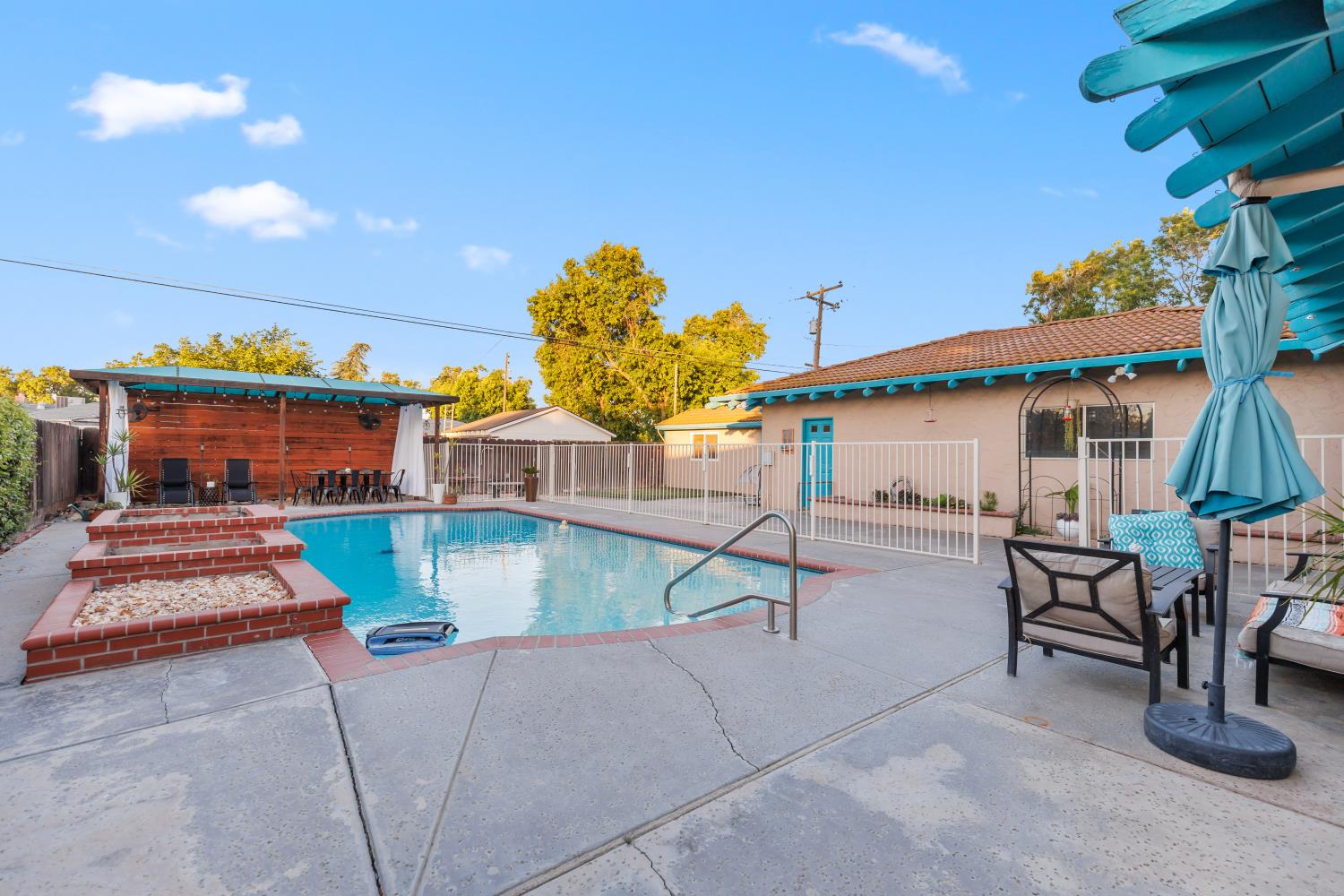201 N 7th St, Patterson, CA 95363