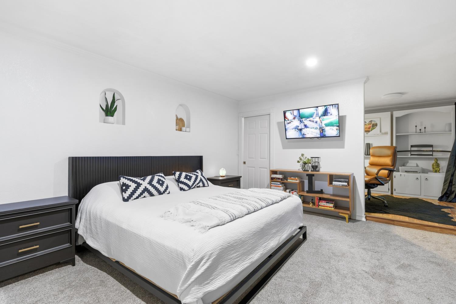 201 N 7th St, Patterson, CA 95363