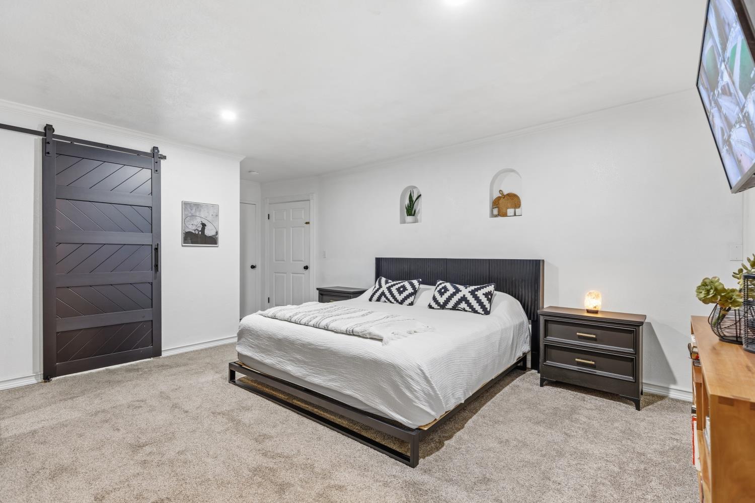 201 N 7th St, Patterson, CA 95363