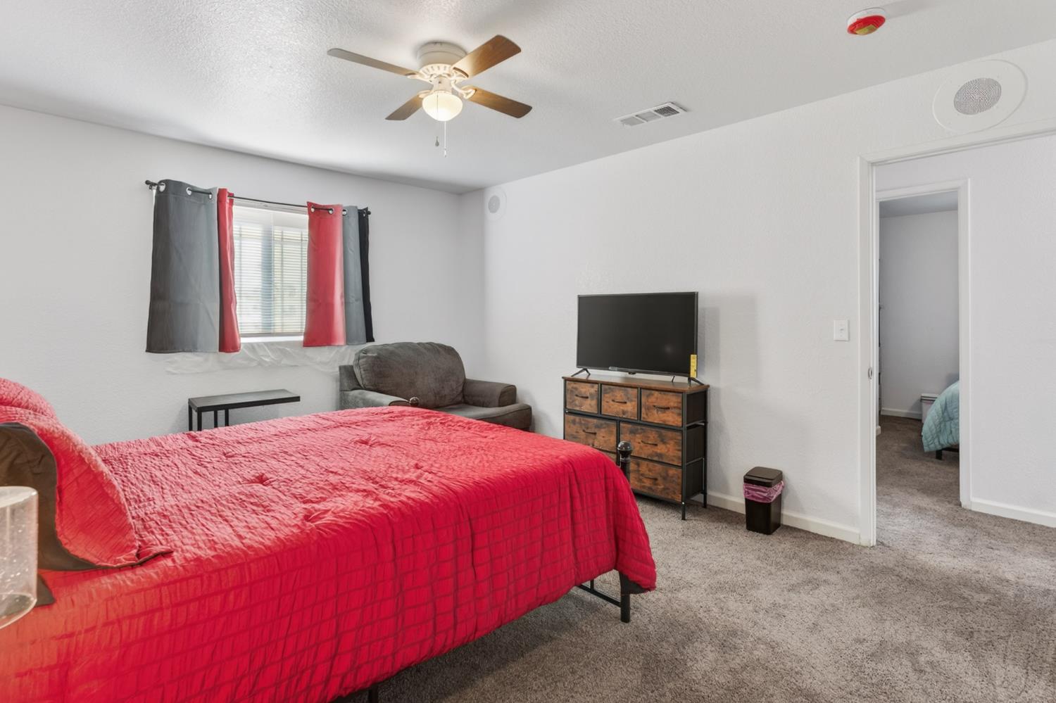 1804 Rouse Ave, Modesto, CA 95351