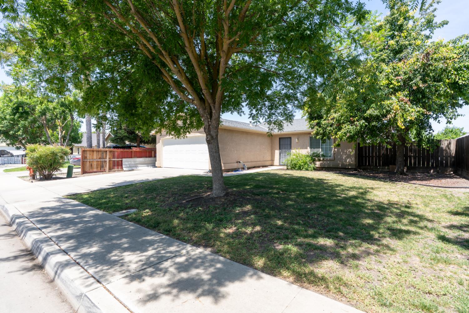 2166 Mccurdy St, Dos Palos, CA 93620