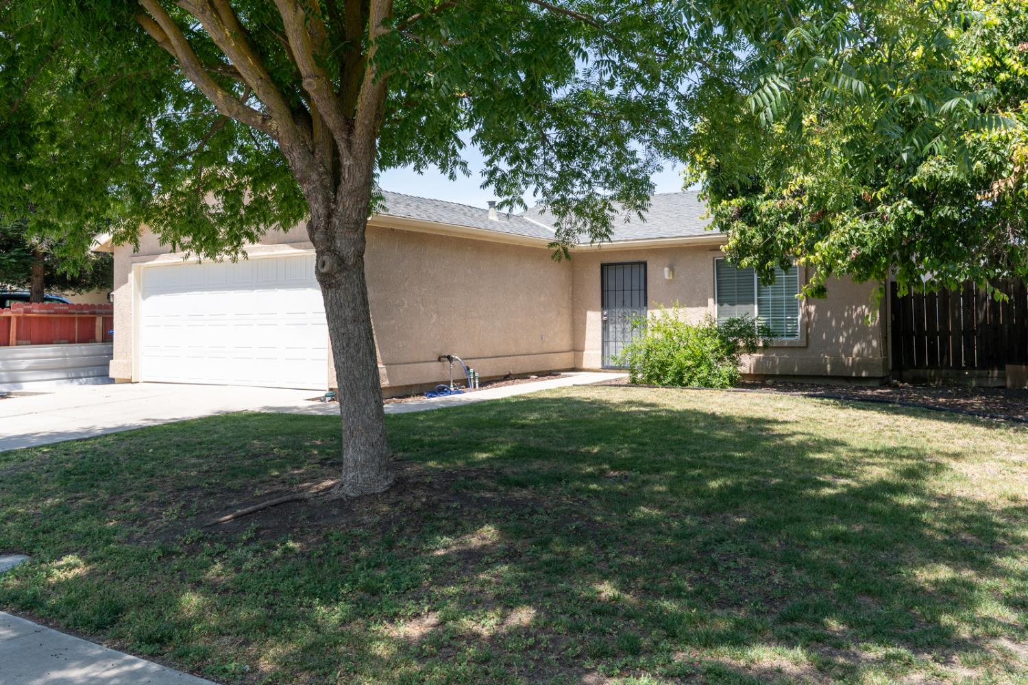 2166 Mccurdy St, Dos Palos, CA 93620