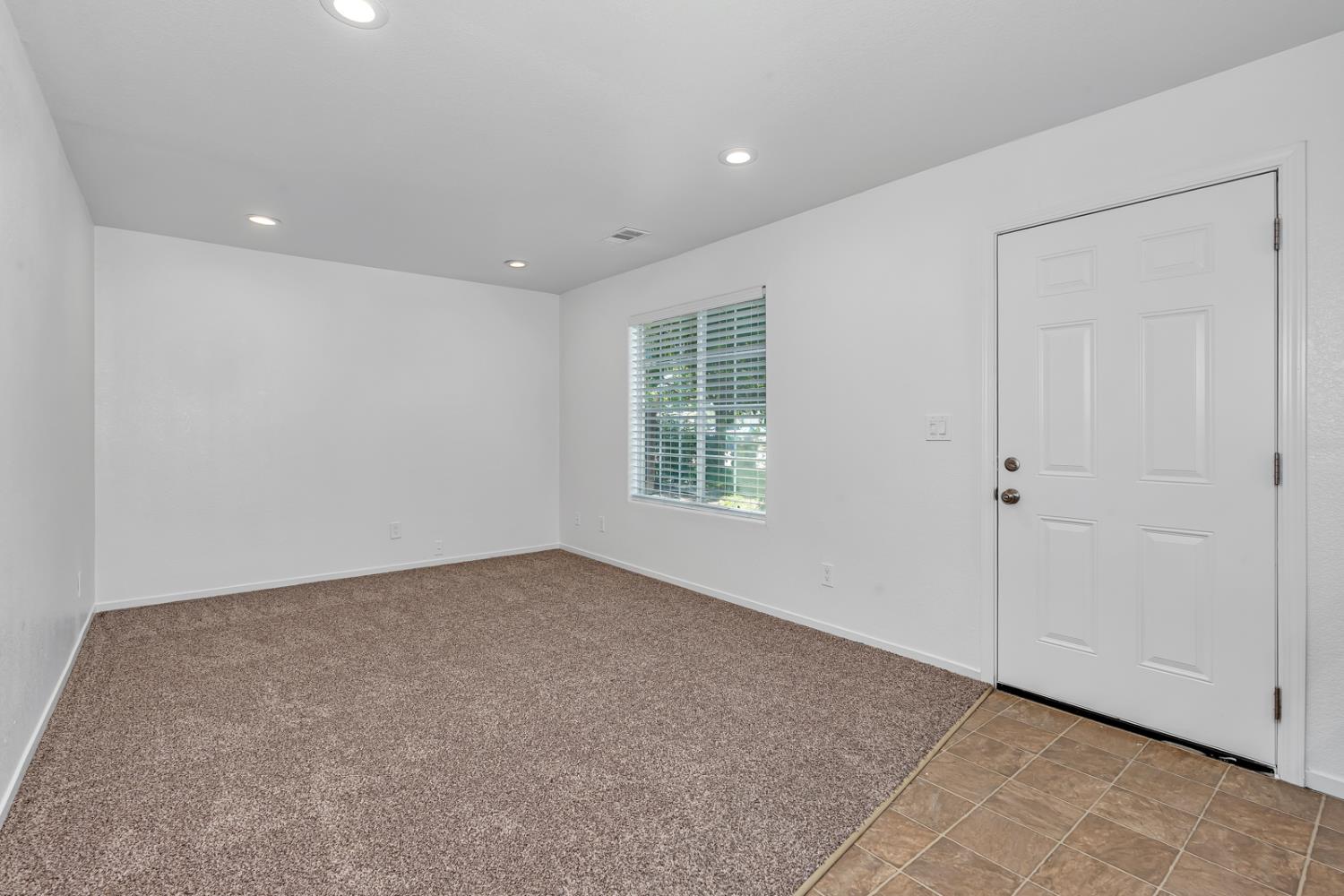 2166 Mccurdy St, Dos Palos, CA 93620