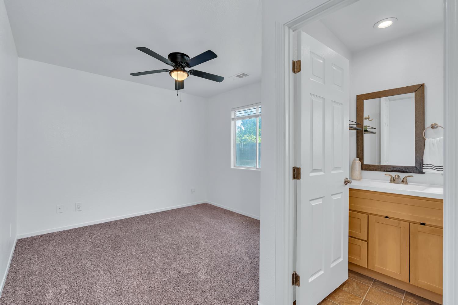 2166 Mccurdy St, Dos Palos, CA 93620