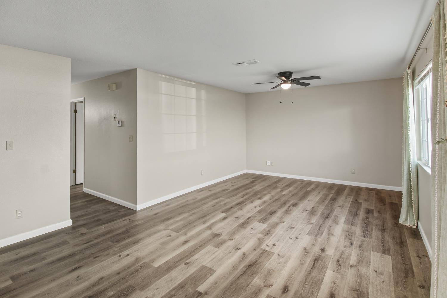 660 S 3rd St, Chowchilla, CA 93610