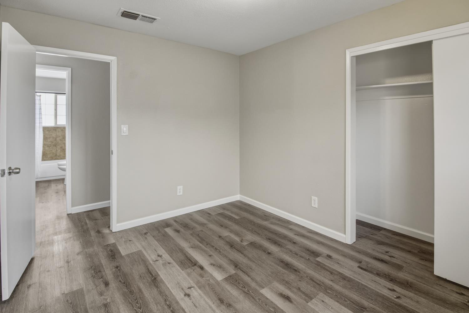 660 S 3rd St, Chowchilla, CA 93610