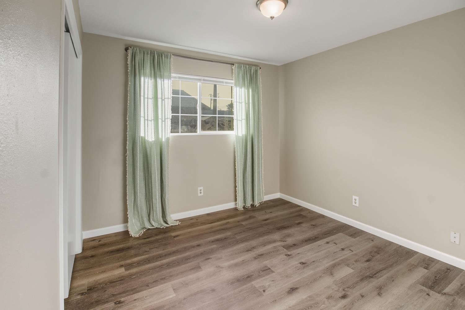 660 S 3rd St, Chowchilla, CA 93610