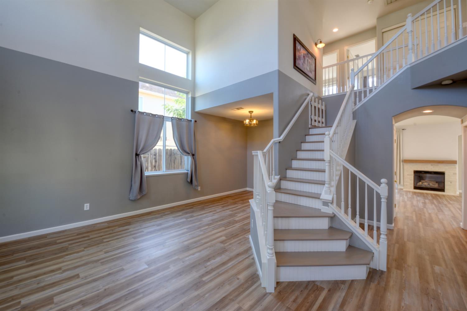701 Beck Creek Ln, Patterson, CA 95363