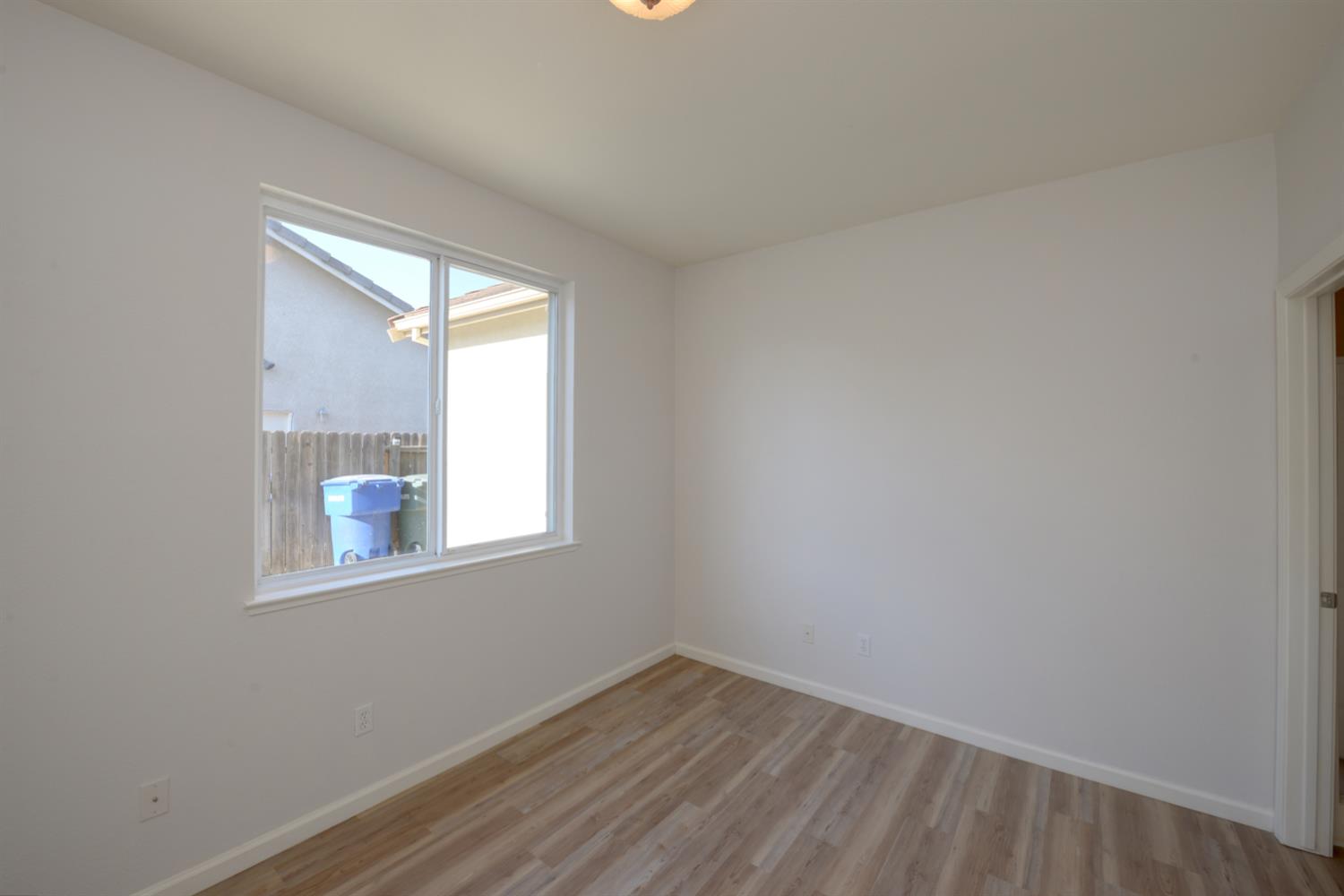 701 Beck Creek Ln, Patterson, CA 95363