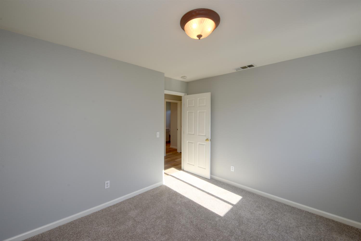 701 Beck Creek Ln, Patterson, CA 95363