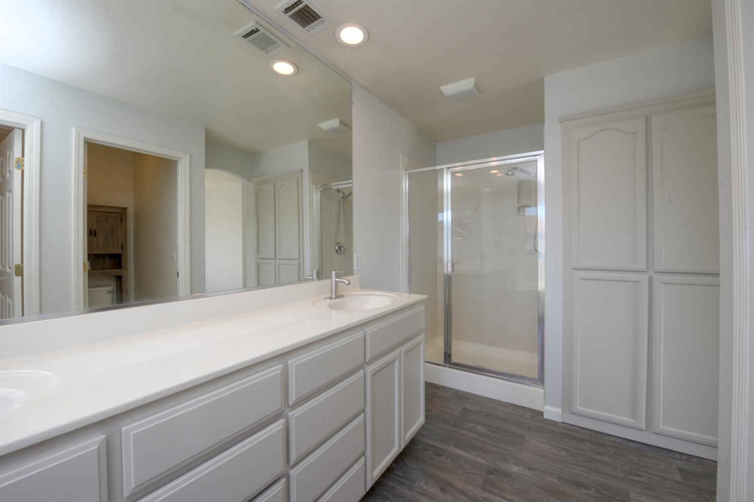 701 Beck Creek Ln, Patterson, CA 95363