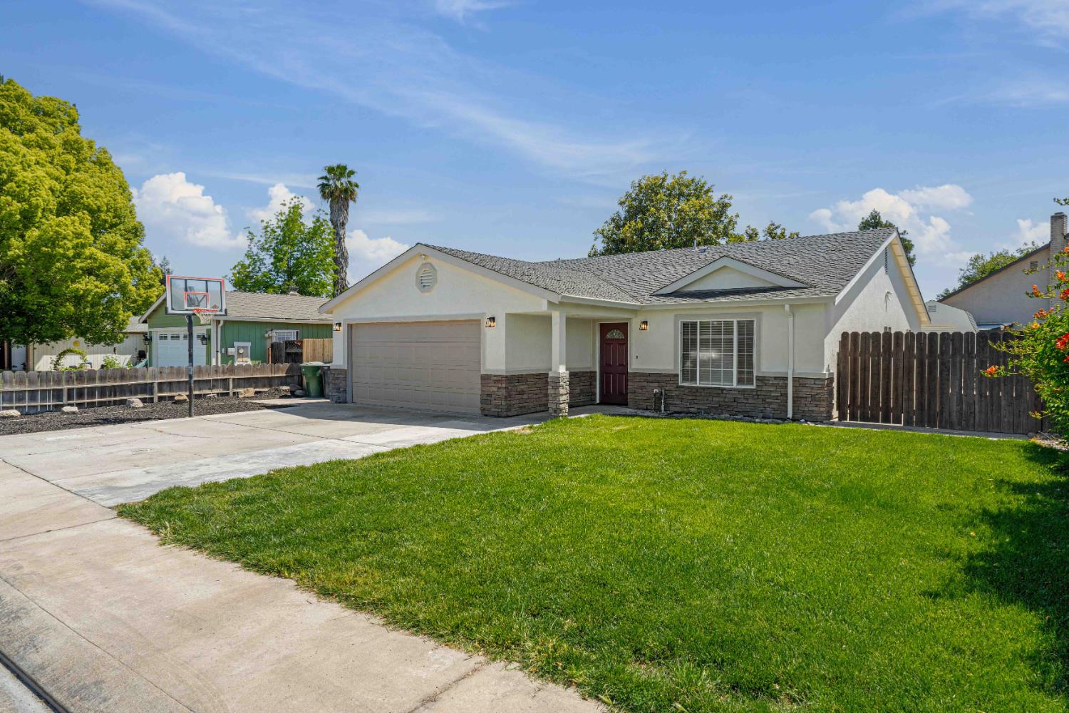 1464 Denise Dr, Ripon, CA 95366